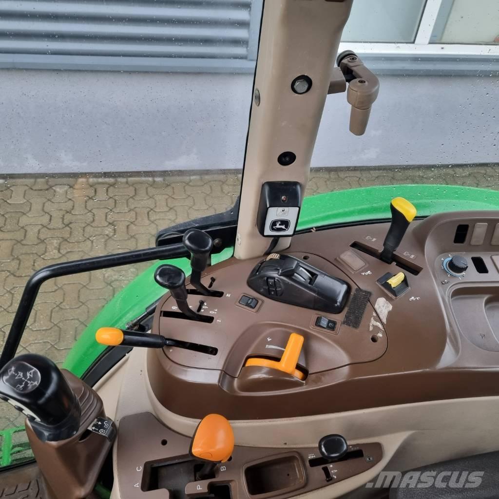 John Deere 5720 Traktori