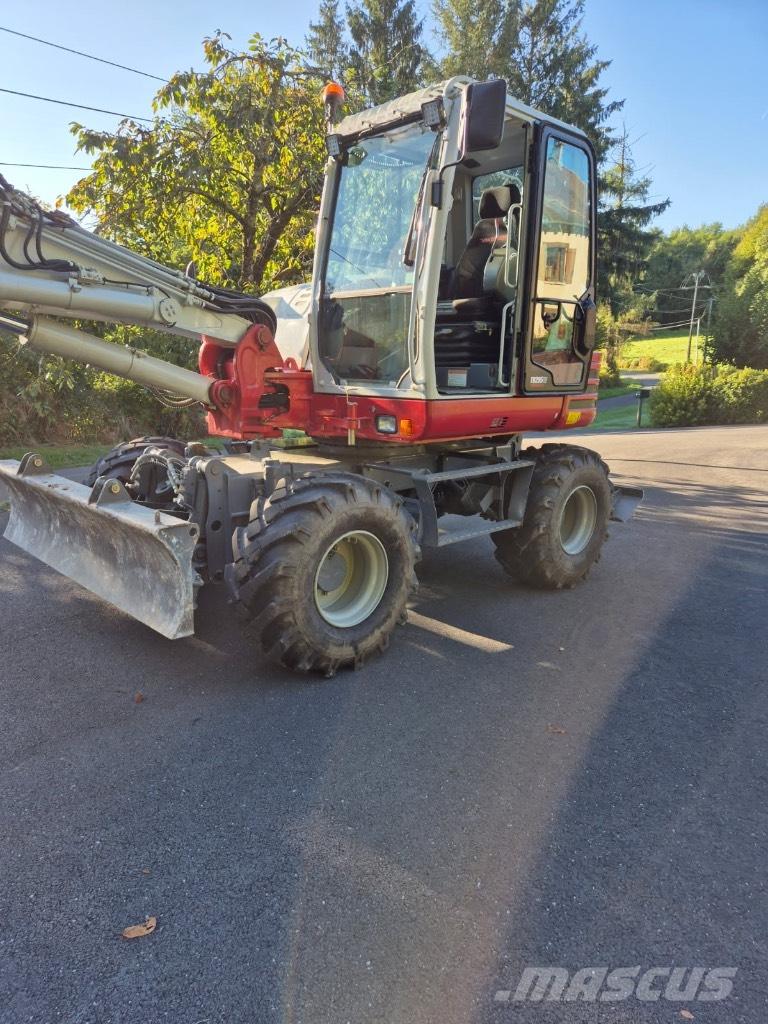 Takeuchi TB 295 W Bageri točkaši