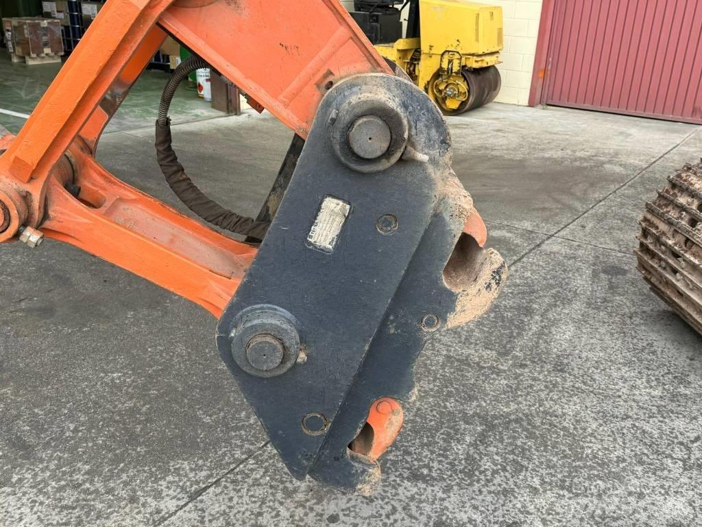 Hitachi ZX 210 LC-6 Bageri guseničari