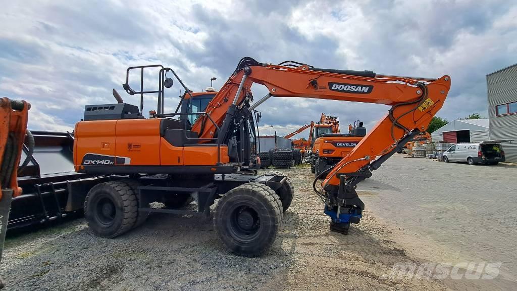 Doosan DX140W-5 Bageri točkaši