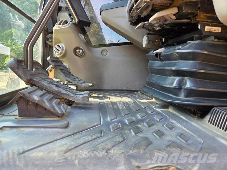 Volvo EC 300 EL Bageri guseničari
