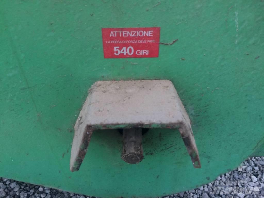  Strahl  700 Ostale poljoprivredne mašine