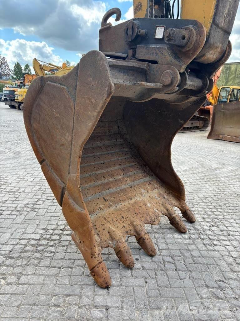 CAT 330 B L Bageri guseničari