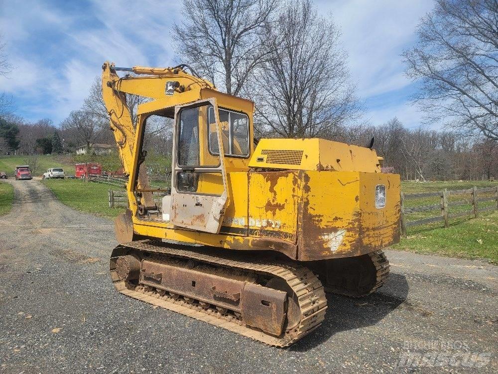 John Deere 490 Bageri guseničari