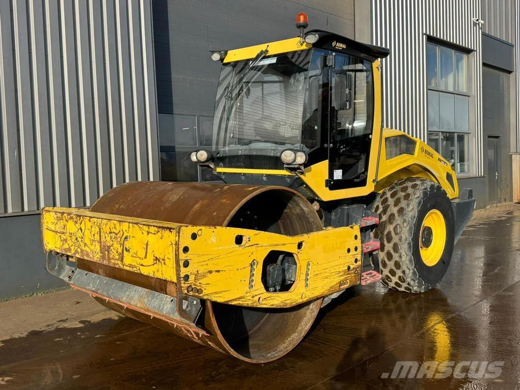 Bomag BW213D-5 Valjci sa jednim bubnjem