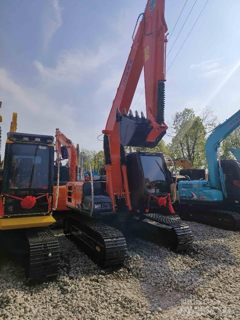 Hitachi ZX 120 Bageri guseničari
