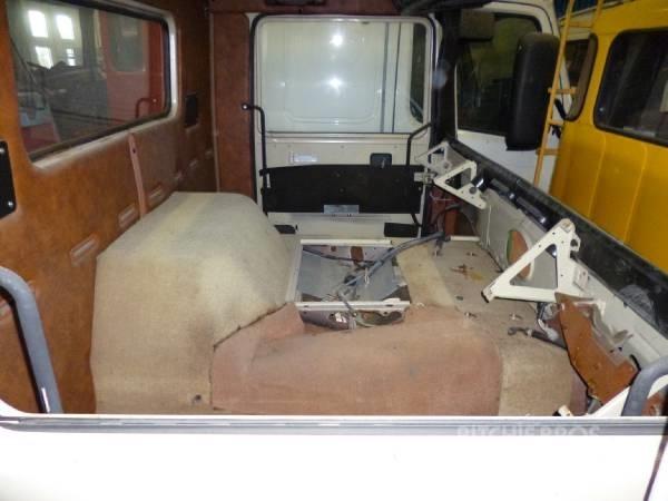 Volvo F10-F12 Kabine i unutrašnjost