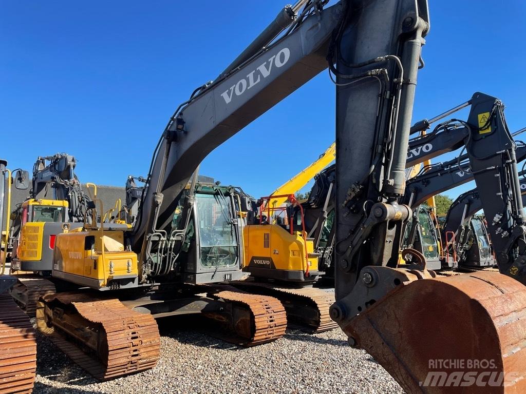 Volvo EC210C Bageri guseničari