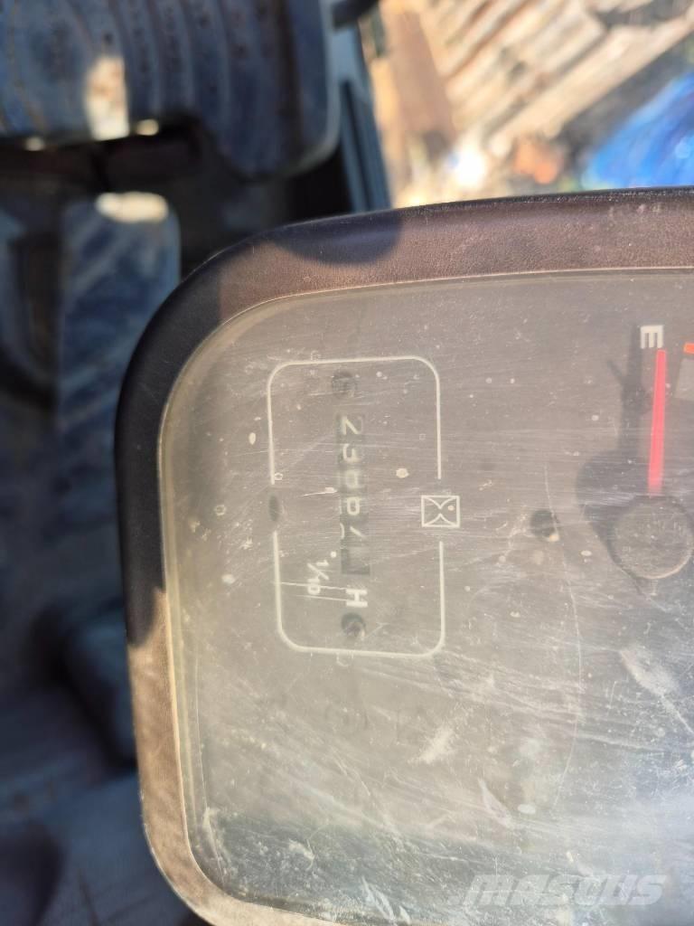 Volvo EC 290 B LC Bageri guseničari