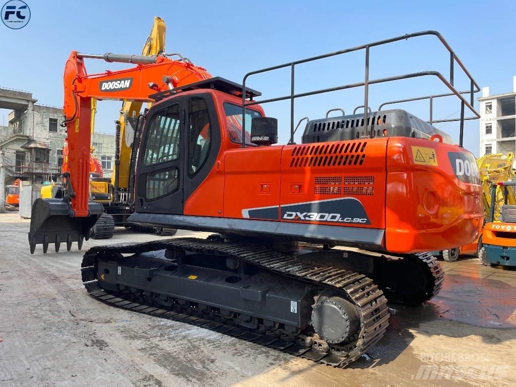 Doosan Dx300 Bageri guseničari