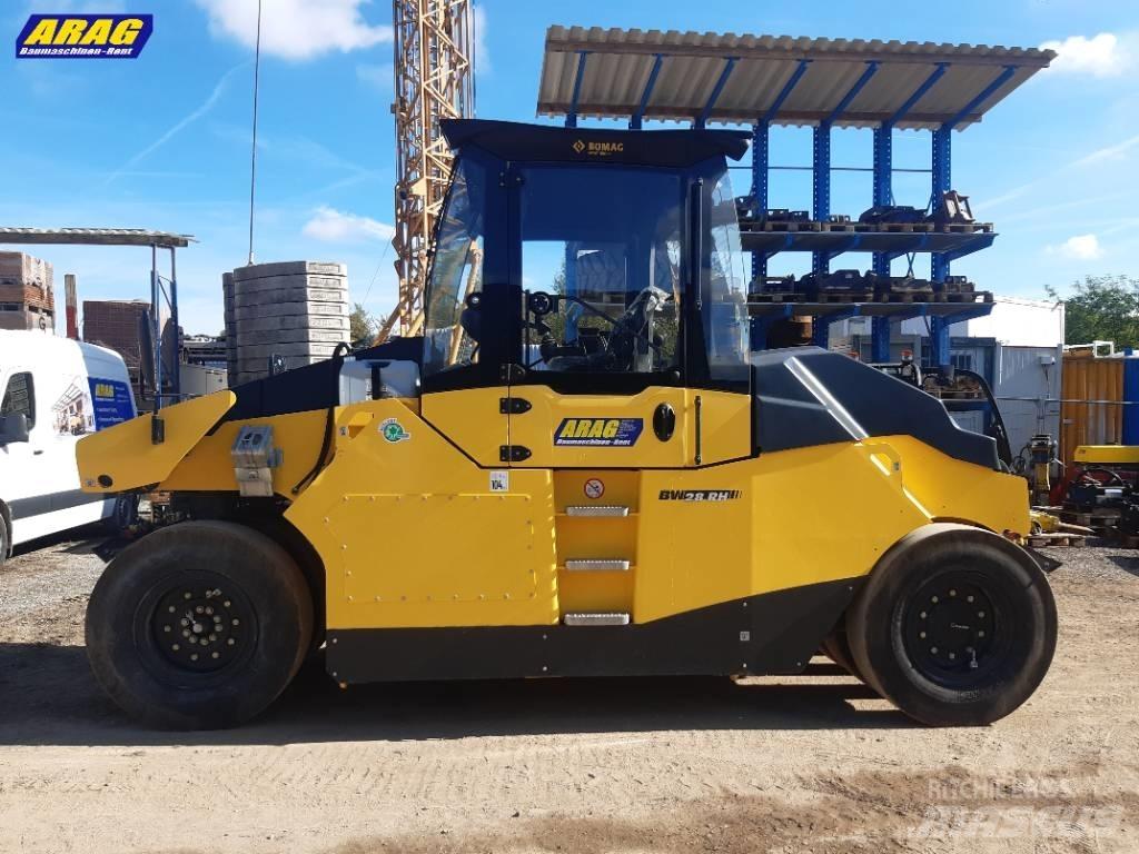 Bomag BW 28 RH Gumeni valjci na točkovima
