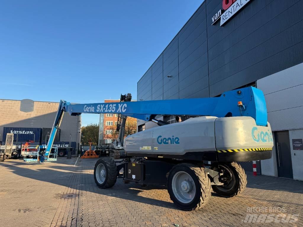 Genie SX 135 XC Teleskopske podizne platforme