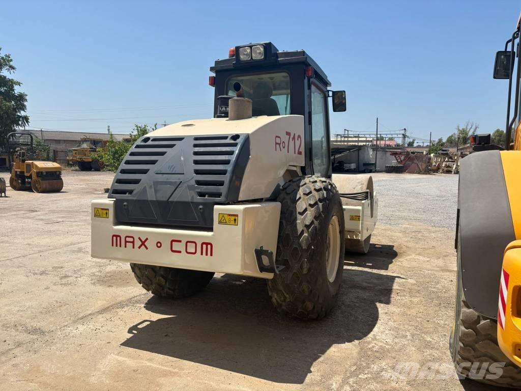  Max Com R712 Gumeni valjci na točkovima