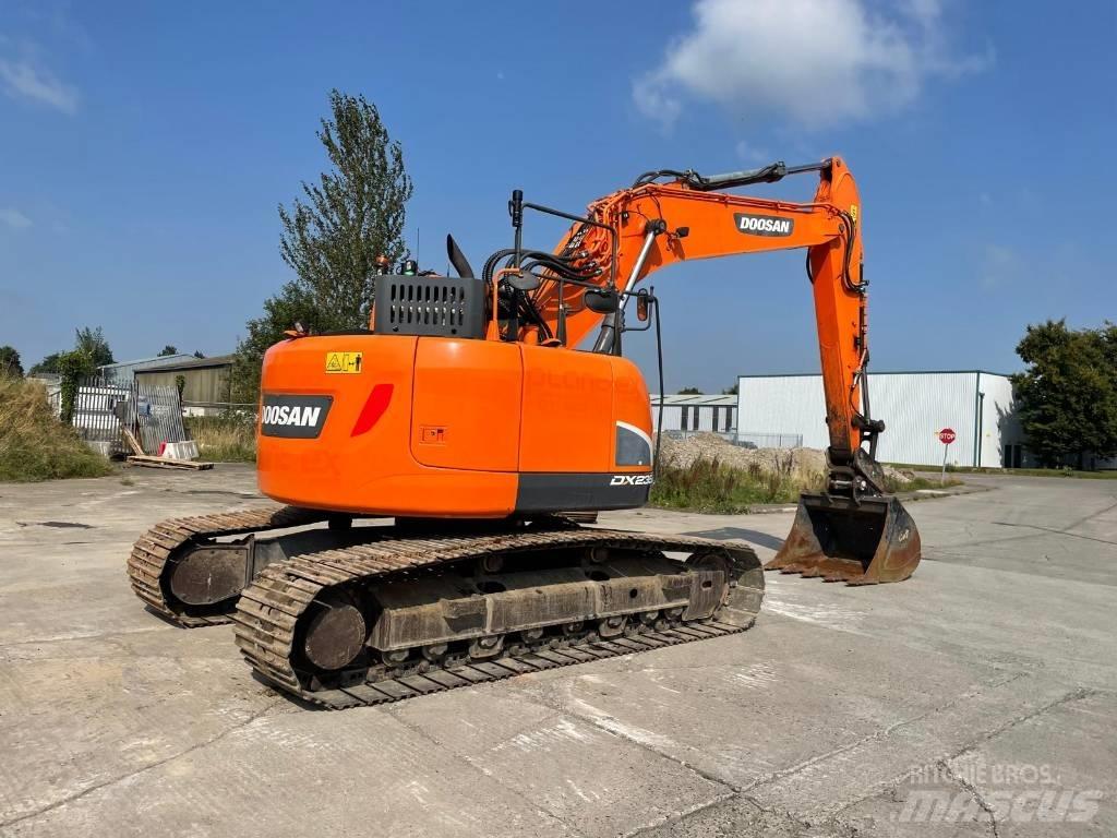 Doosan DX 235 LCR-5 Bageri guseničari