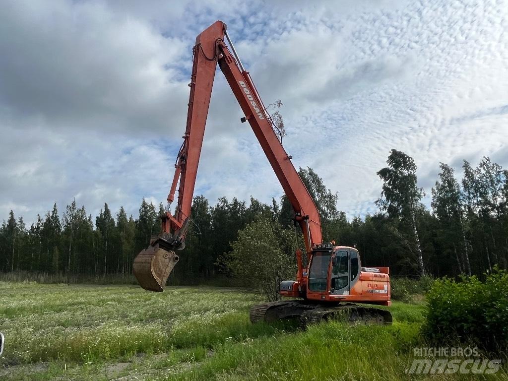 Doosan DX 225 LC Polovni bageri sa dugom rukom
