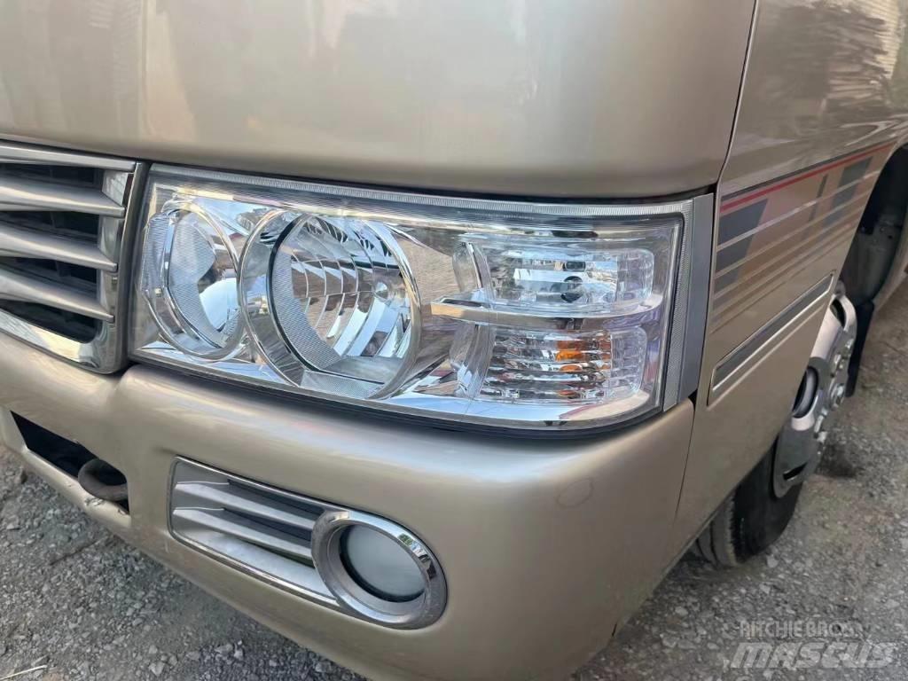 Toyota Coaster Bus Mini autobusi