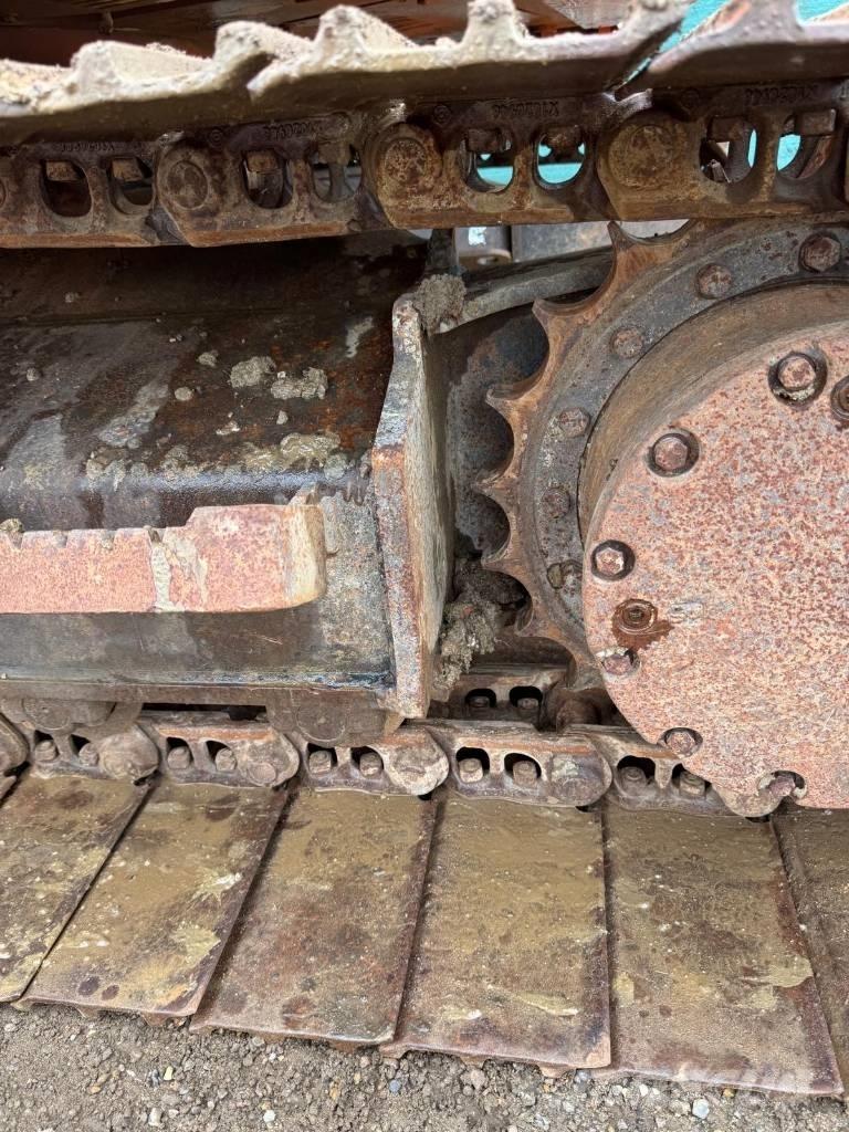 Hitachi ZX 135 US-5B Bageri guseničari
