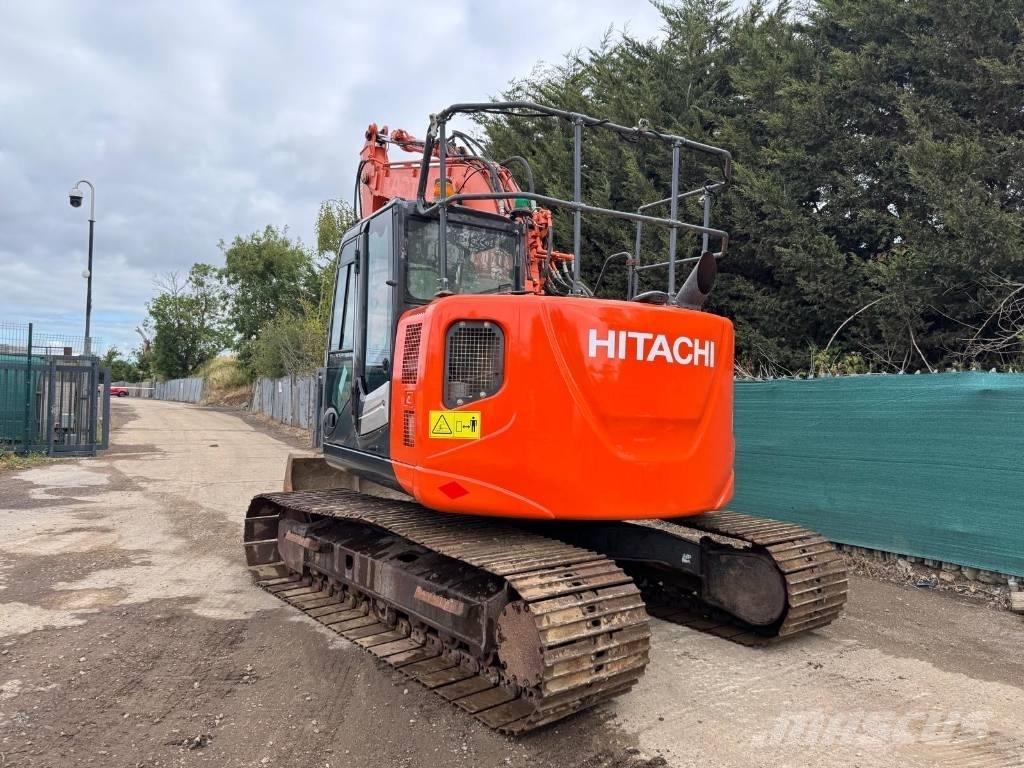 Hitachi ZX 135 US-5B Bageri guseničari
