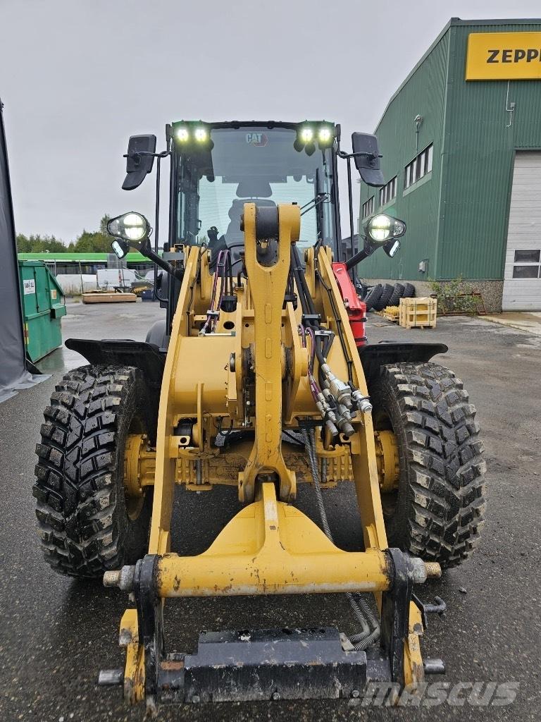 CAT 908 HF Utovarivači na točkove