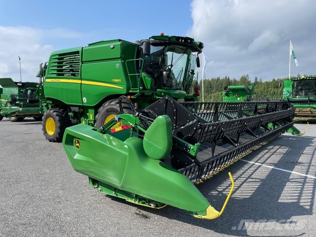John Deere T 560 i Kombajni