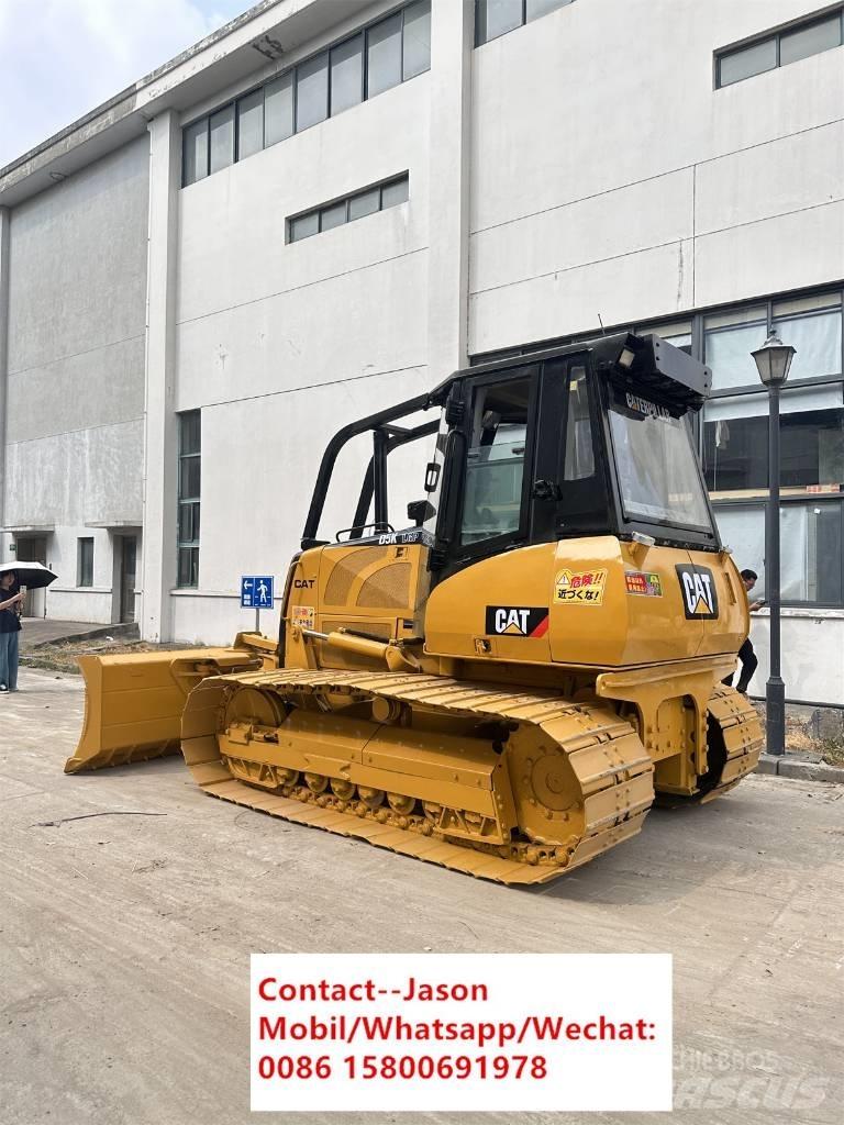 CAT D5K Buldožeri guseničari