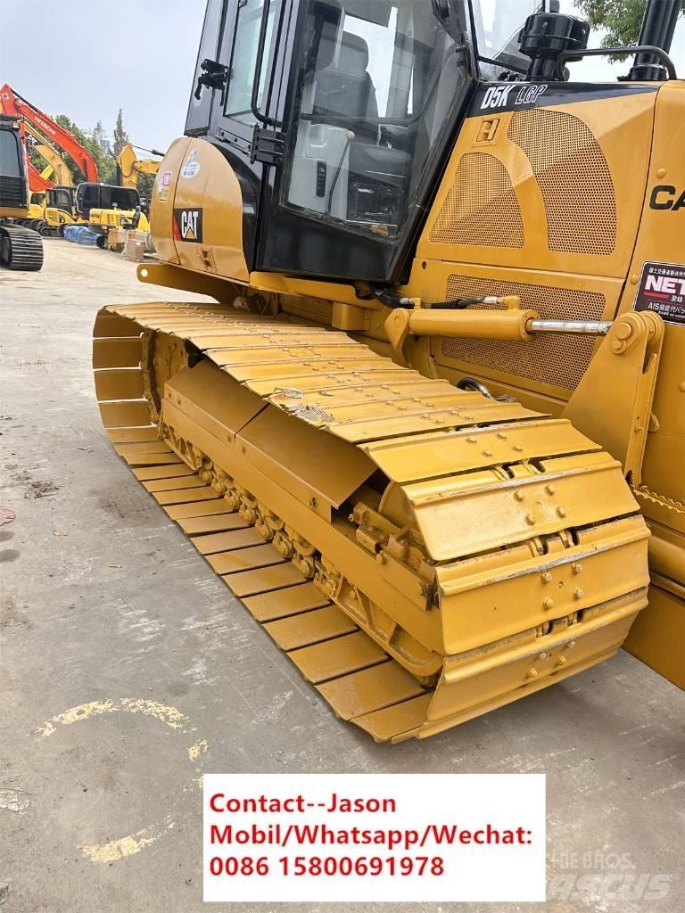 CAT D5K Buldožeri guseničari
