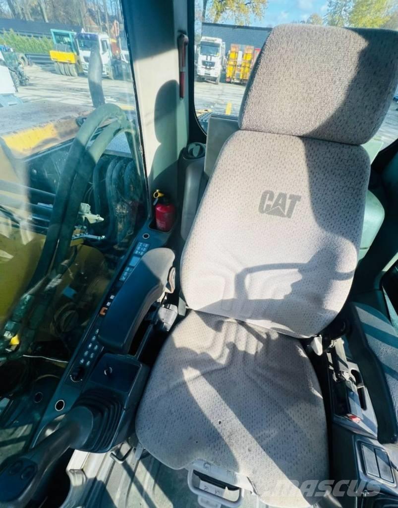 CAT M313D Bageri točkaši