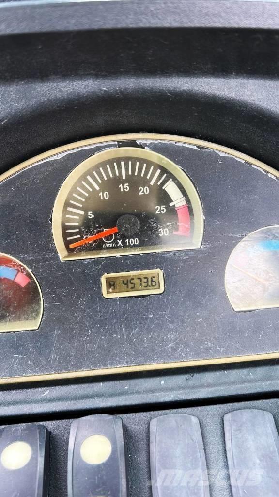 CAT 420 E Rovokopači