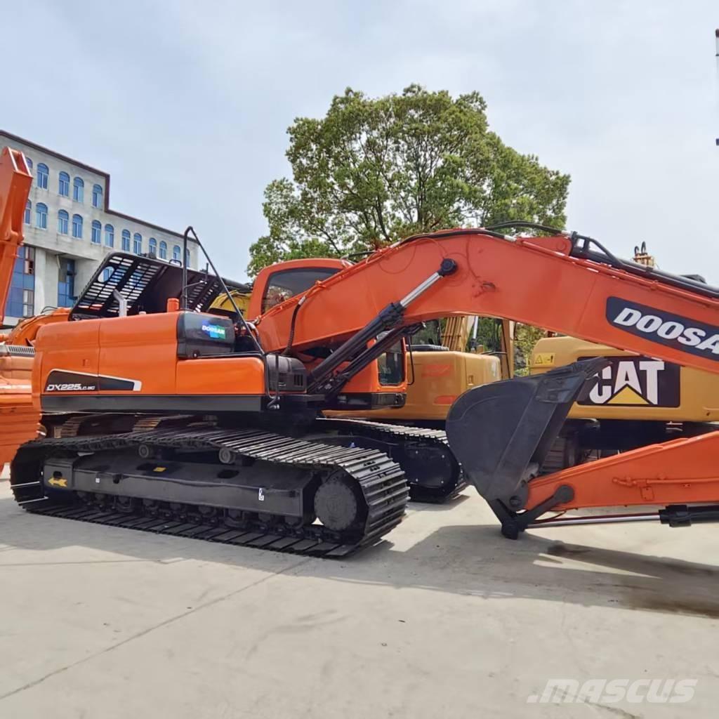 Doosan DX 225 Bageri guseničari