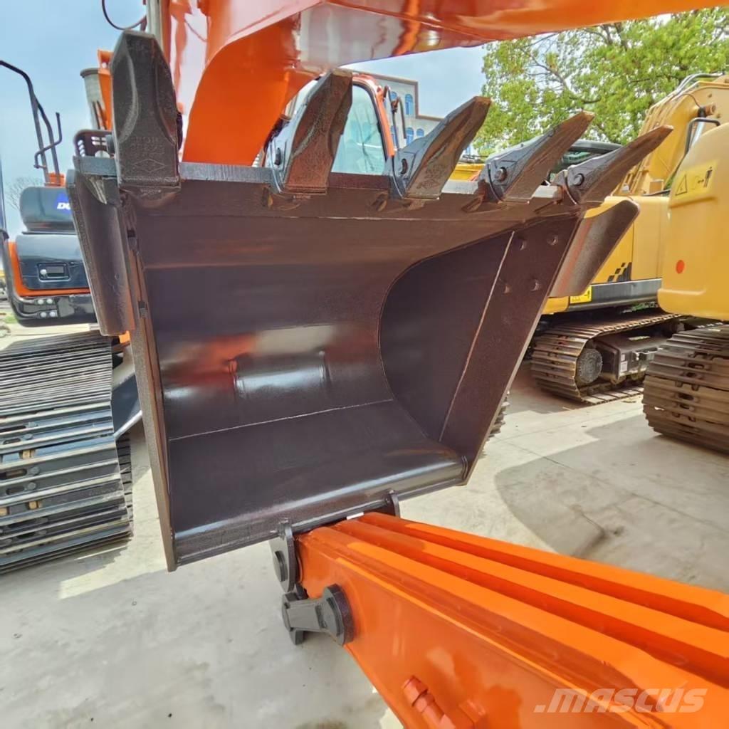 Doosan DX 225 Bageri guseničari