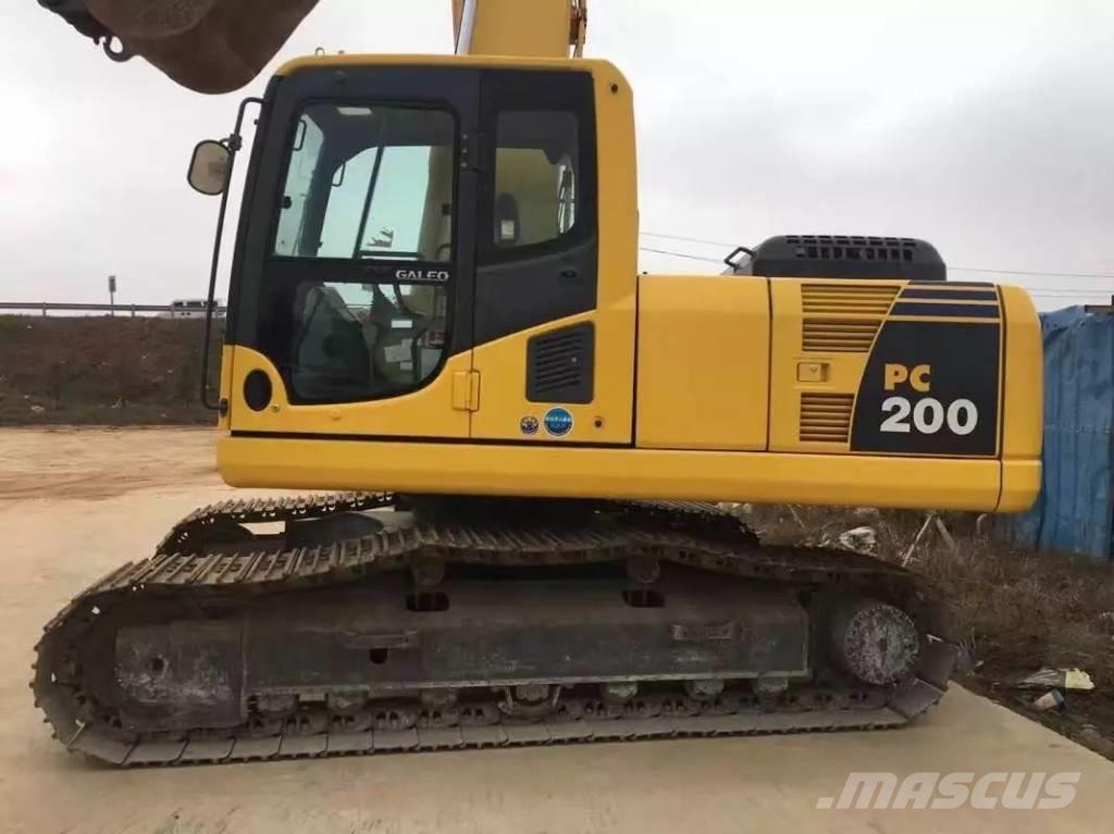 Komatsu pc200-8 Bageri guseničari