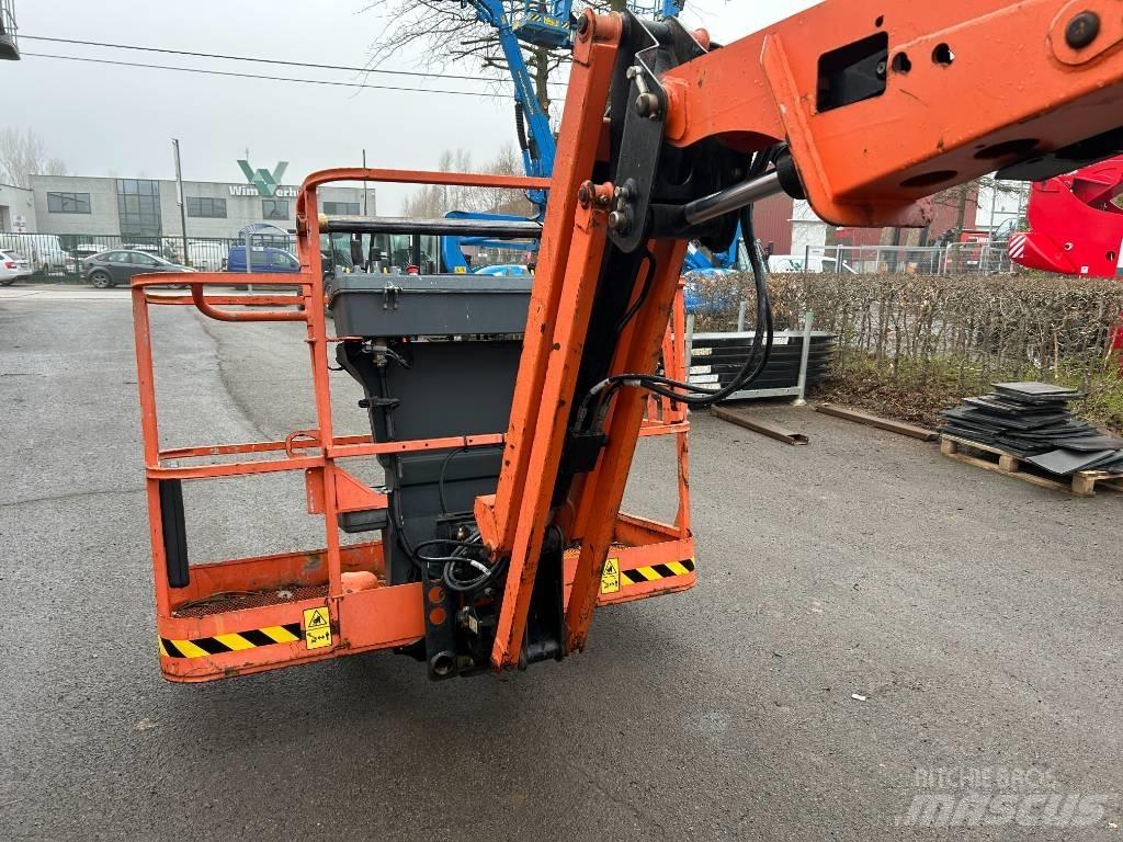 JLG 520 AJ Zglobne podizne platforme