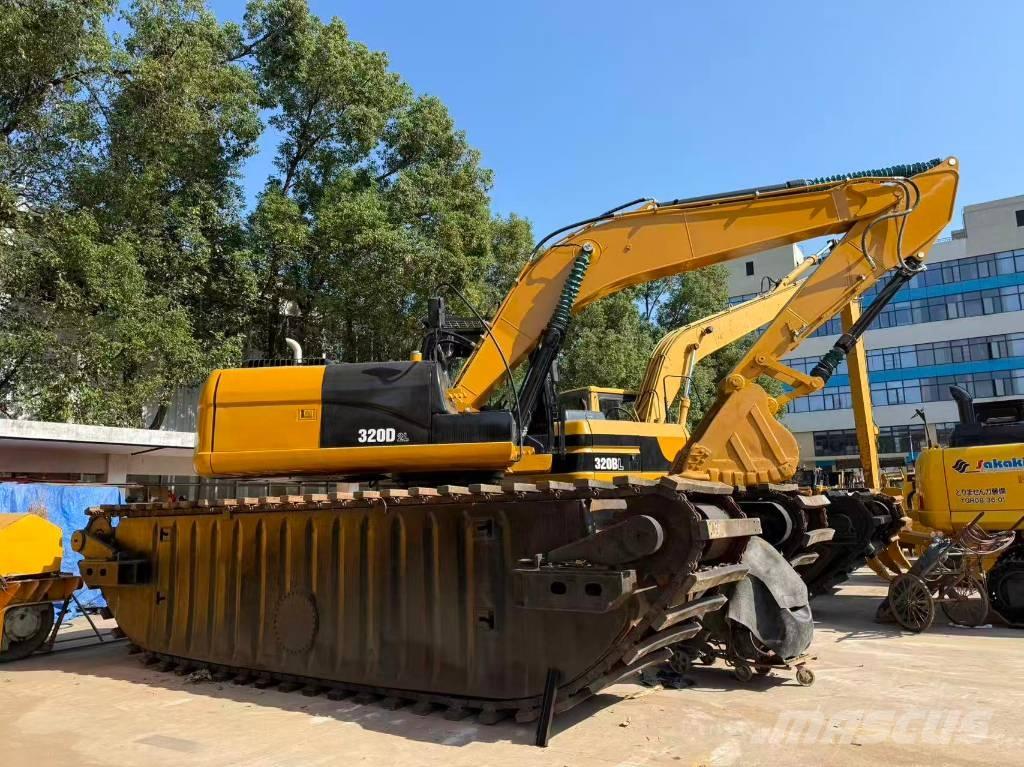 CAT 320 D2 Polovni amfibijski bageri