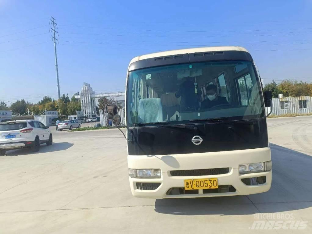 Nissan Civilian Međugradski autobusi