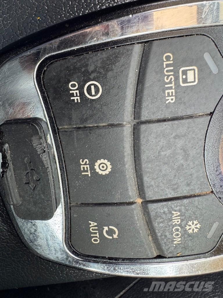 Hyundai HX140 LC Bageri guseničari