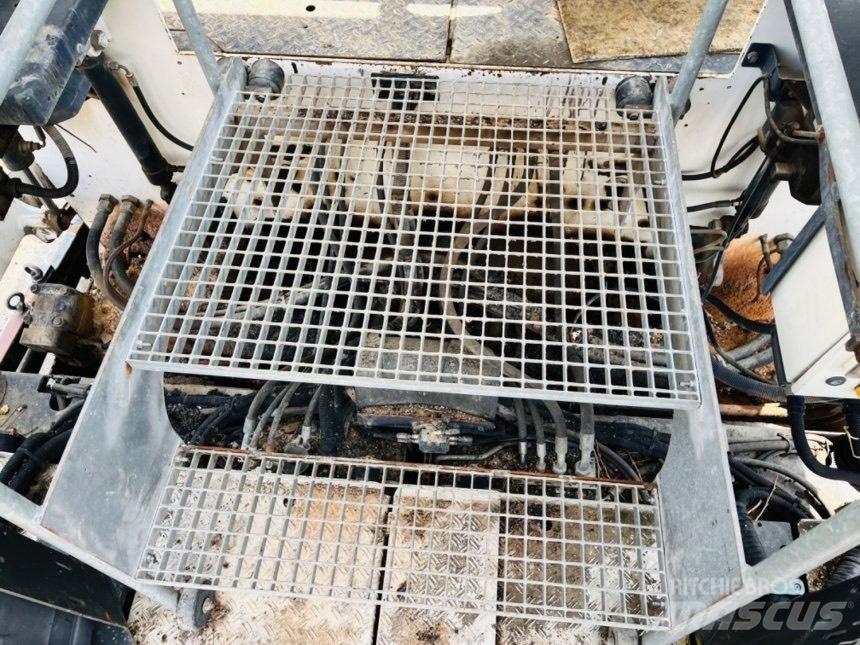 Dynapac F 141-6WD Asfaltni finišeri