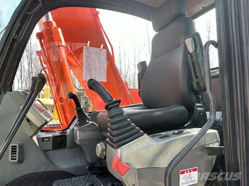 Doosan DX160LC Bageri guseničari