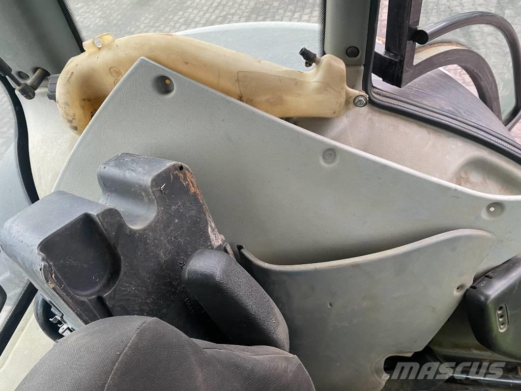 Valtra T 161 Traktori