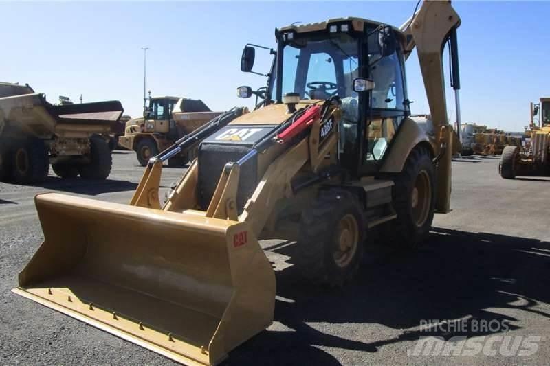 CAT 428F Rovokopači