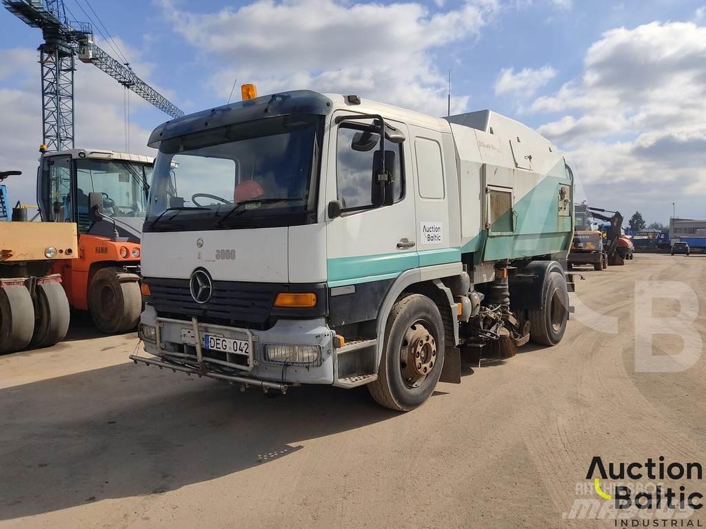 Mercedes-Benz 1517 Mašine za čišćenje