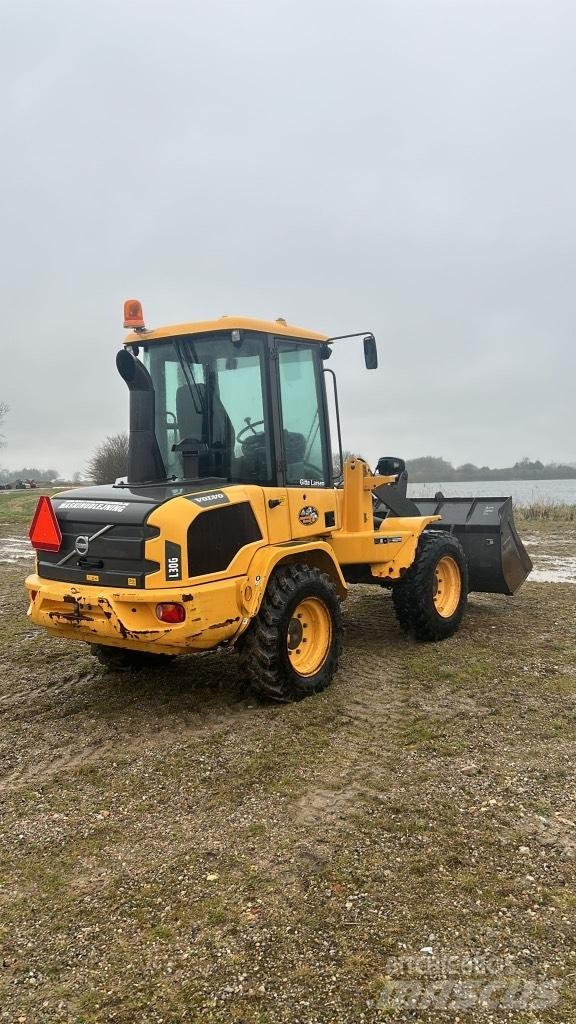 Volvo L 30 G Utovarivači na točkove