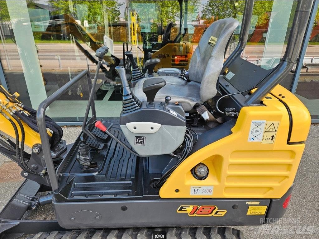 New Holland E 18 C Mini bageri < 7t