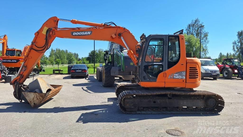 Doosan DX 140 LCR Bageri guseničari