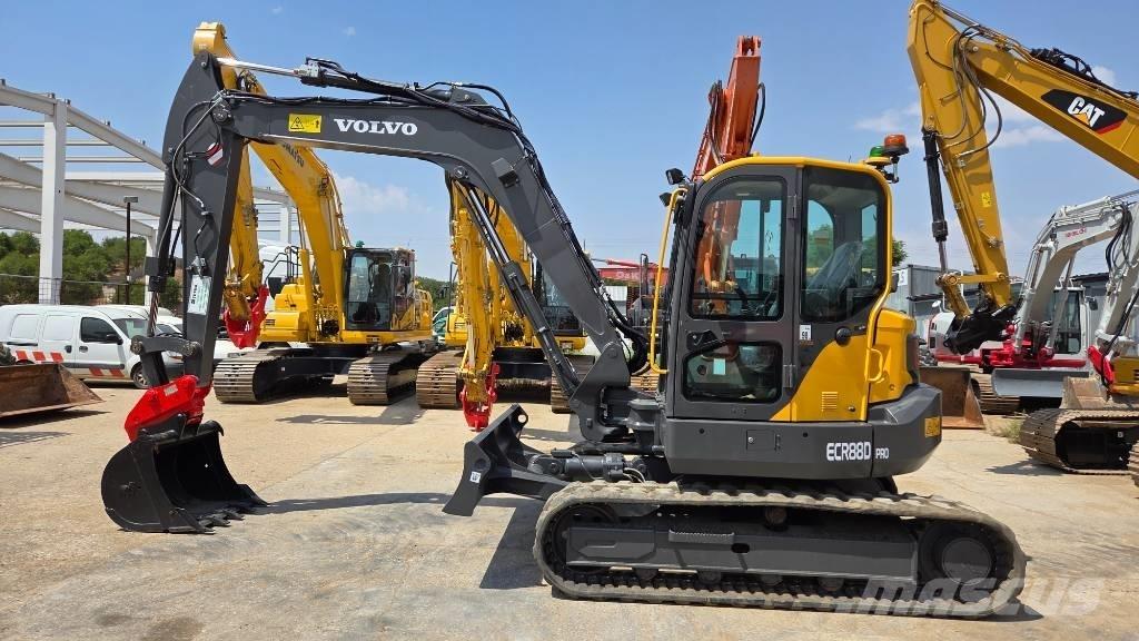 Volvo ECR 88 PLUS Midi bageri 7t – 12t