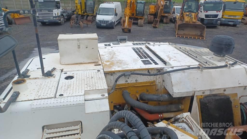 CAT 328 D L Bageri guseničari