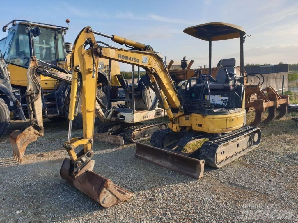 Komatsu PC26MR-3 Mini bageri < 7t