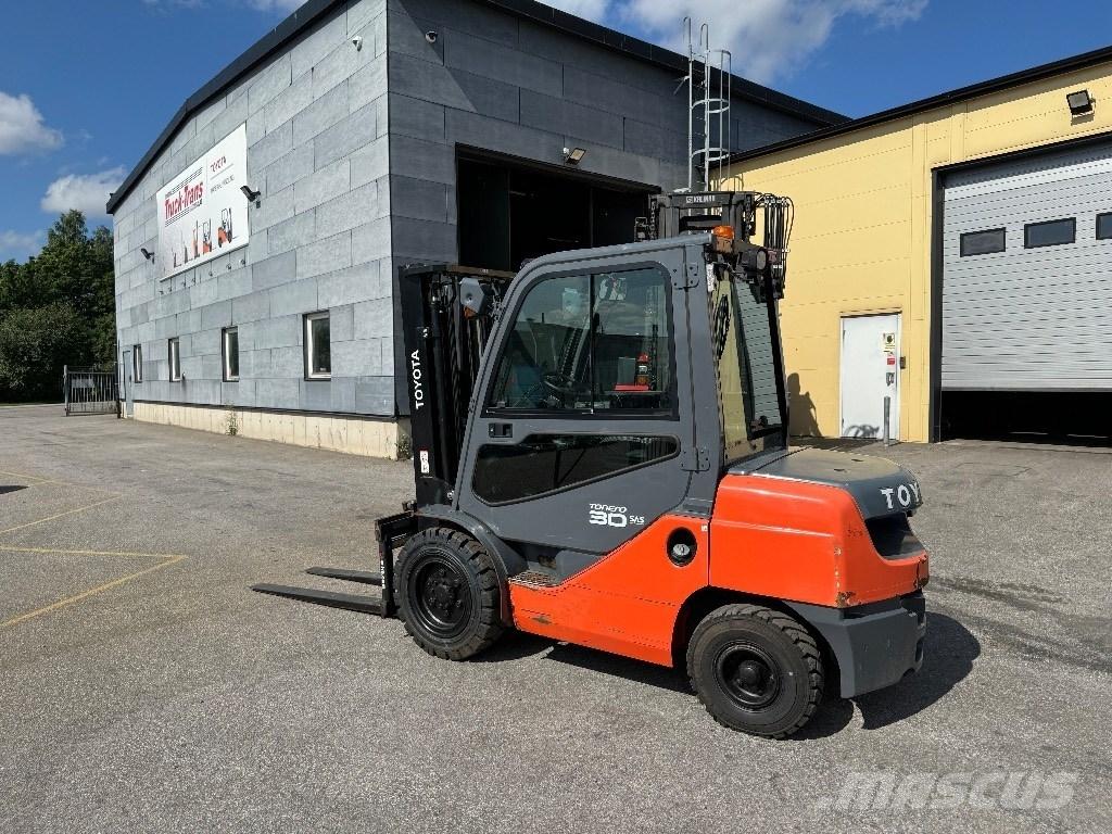 Toyota 02-8FDF30 Dizelski viljuškari