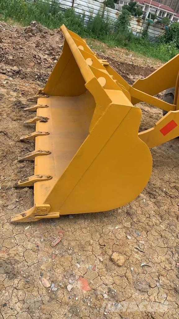 SDLG L 933 Utovarivači na točkove