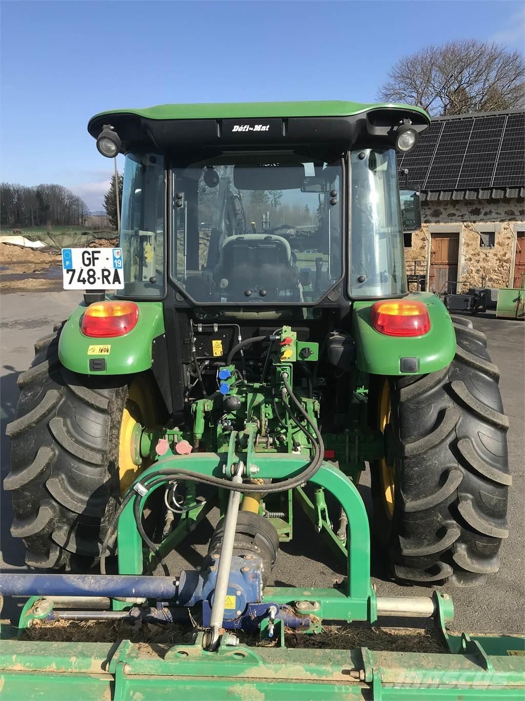 John Deere 5075 E Traktori