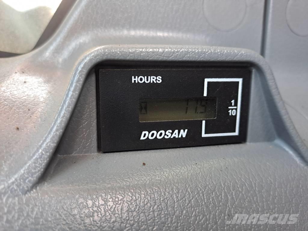 Doosan DX530LC-7M Bageri guseničari